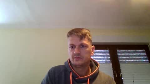 Snapshot of piercingsxxx chatting on October 23, 8:24 am piercingsxxx online show from October 23, 8:24 am