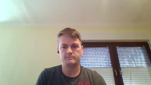 Snapshot of piercingsxxx chatting on December 15, 9:02 am piercingsxxx online show from December 15, 9:02 am