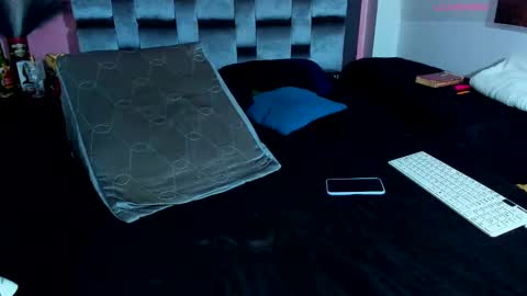 Snapshot of piggy_eddy chatting on January 10, 3:18 am Eddy Brock... Its a pleasure to talk to... online show from January 10, 3:18 am