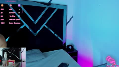 Snapshot of piggy_eddy chatting on September 17, 5:53 am Eddy Brock... Its a pleasure to talk to... online show from September 17, 5:53 am