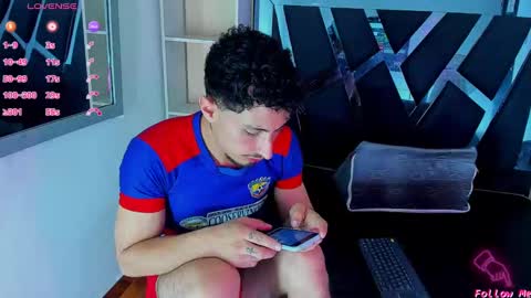 Snapshot of piggy_eddy chatting on September 30, 3:55 am Eddy Brock... Its a pleasure to talk to... online show from September 30, 3:55 am