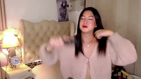 Ivy Morningstar online show from December 11, 6:20 pm