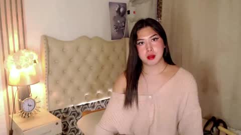 Ivy Morningstar online show from January 7, 12:45 am