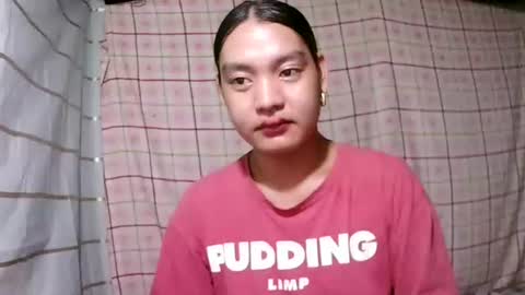 Snapshot of pinay_janella10 chatting on December 15, 8:35 pm pinay_janella10 online show from December 15, 8:35 pm