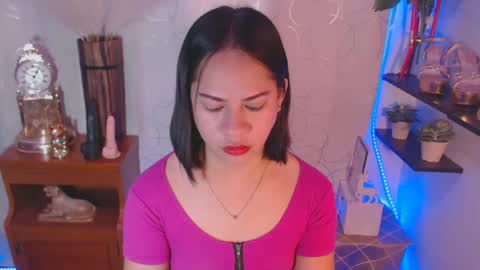 pinay_shawnx online show from March 3, 9:05 pm