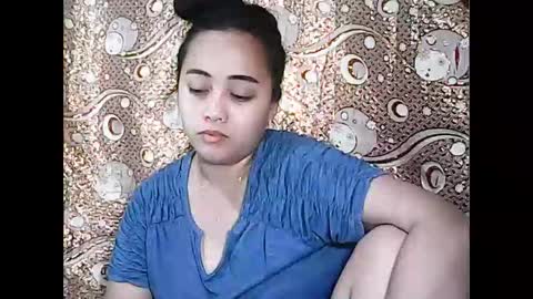 Snapshot of pinayexoticbeauty21 chatting on December 16, 2:22 pm pinayexoticbeauty21 online show from December 16, 2:22 pm