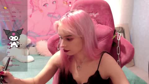 Nancy online show from December 14, 1:16 pm