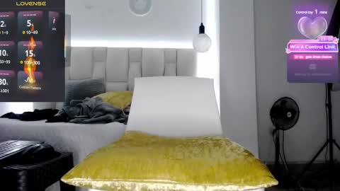 tiffany online show from February 25, 11:22 pm