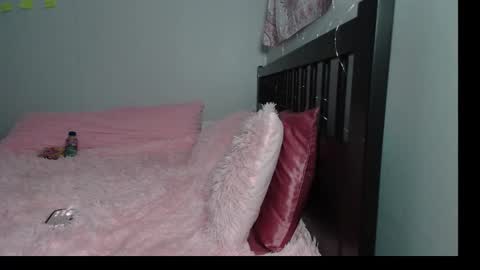 pink_tv online show from September 24, 2:04 am