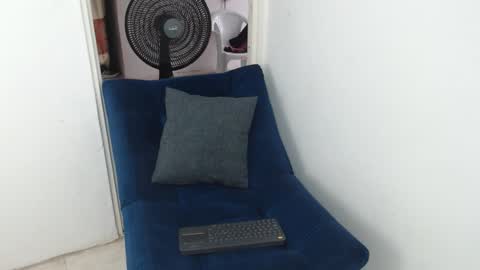 Snapshot of pinkarg chatting on December 17, 7:09 pm - online show from December 17, 7:09 pm