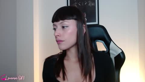 Snapshot of pinkcatlive chatting on December 3, 1:08 am Emily online show from December 3, 1:08 am