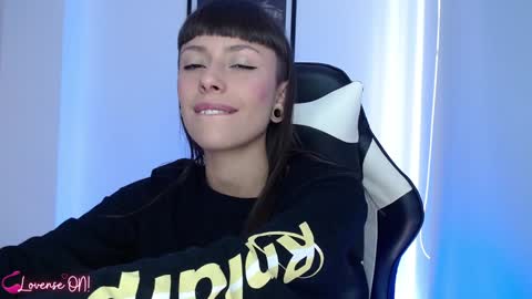 Snapshot of pinkcatlive chatting on January 11, 7:59 pm Emily online show from January 11, 7:59 pm