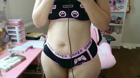 pinkcheetodomain online show from February 19, 2:12 am