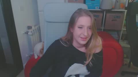 pinkladyx2 online show from February 6, 11:37 pm