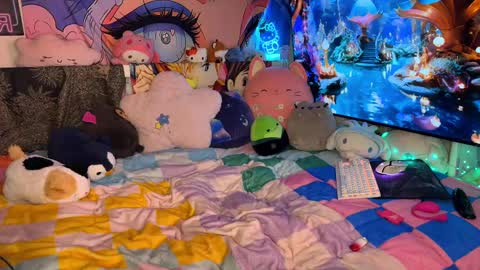 Gwenie online show from March 10, 4:28 am