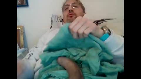 Snapshot of pippo82xxx chatting on December 23, 9:05 am pippo82xxx online show from December 23, 9:05 am