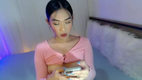 Snapshot of piroulita chatting on January 8, 5:27 am Ari online show from January 8, 5:27 am