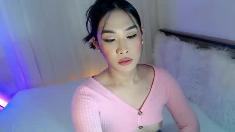 Snapshot of piroulita chatting on February 27, 6:07 am Ari online show from February 27, 6:07 am