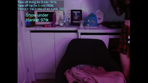 pixiehole4u online show from October 22, 11:26 pm