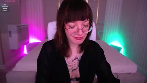 Snapshot of pixiepeachh chatting on November 9, 7:28 am pixiepeachh online show from November 9, 7:28 am