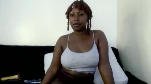 pixietease1 online show from September 15, 9:09 am