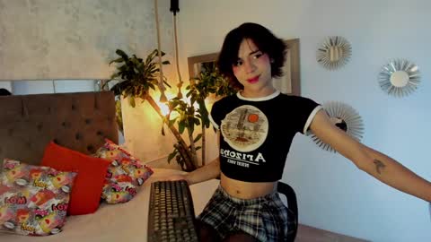 cris online show from January 30, 2:27 am