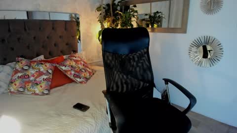 cris online show from January 31, 4:14 am