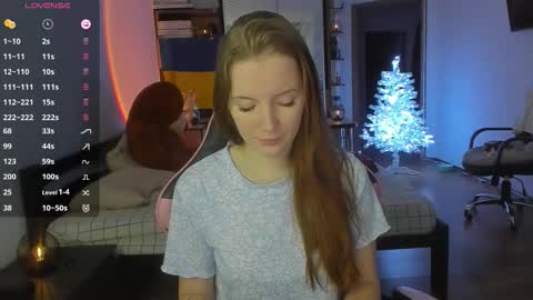Snapshot of playful_mary chatting on December 18, 5:57 am Masha online show from December 18, 5:57 am