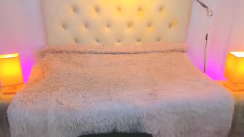 jen online show from February 22, 9:26 pm