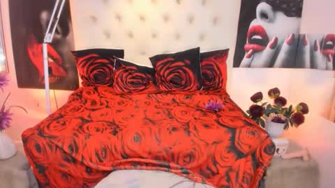 jen online show from September 15, 12:54 am