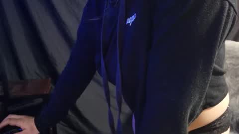 Playfulpixiee online show from December 15, 12:17 pm