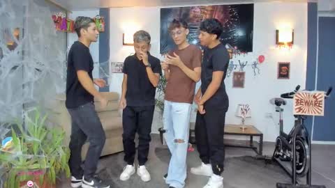 Snapshot of playhardsex chatting on October 28, 11:07 pm online show from October 28, 11:07 pm