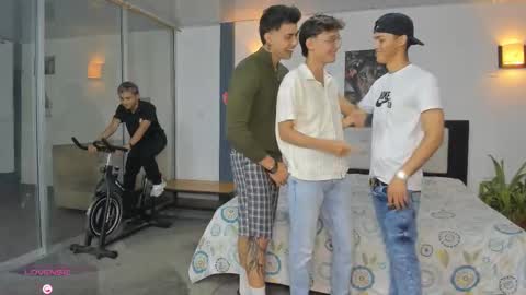 Snapshot of playhardsex chatting on November 15, 10:59 pm online show from November 15, 10:59 pm