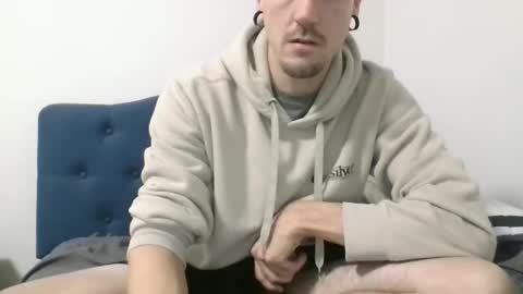 playinaroundwithmyself online show from September 25, 3:43 am