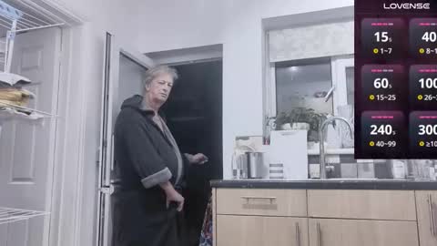 Play Me online show from October 5, 11:02 pm