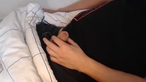 Snapshot of playuall chatting on February 2, 10:46 am Steve online show from February 2, 10:46 am