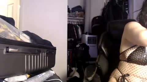 pleasantdinosaurus7537 online show from October 8, 3:59 am