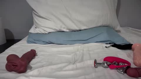 Snapshot of pleasure6887604 chatting on November 15, 4:14 pm MirIsk online show from November 15, 4:14 pm