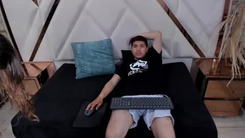 Snapshot of pleasure_duoo chatting on October 15, 7:14 pm pleasure_duoo online show from October 15, 7:14 pm