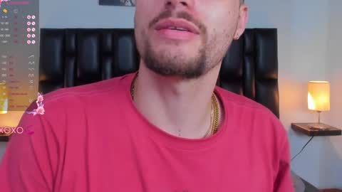 JUAN AND JULI online show from December 30, 9:40 pm