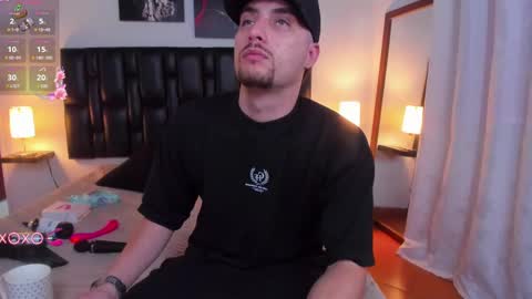 JUAN AND JULI online show from January 20, 9:32 pm