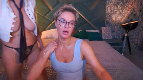 Ira brunette and Vika blonde online show from October 26, 1:39 pm