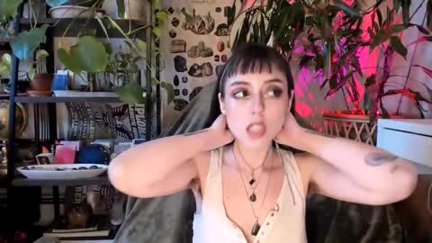 Goddess Pluto online show from January 9, 8:01 pm