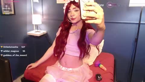 Snapshot of poison__luna chatting on February 20, 6:57 pm Luna online show from February 20, 6:57 pm