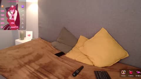 Snapshot of poison__luna chatting on March 10, 3:52 pm Luna online show from March 10, 3:52 pm