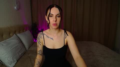 poison_inyour_mind online show from November 12, 5:46 pm