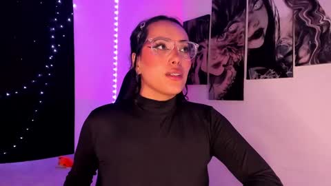 Willow                      Hours 12pm to 630pm Colombian time FRIDAY AND SUNDAY FREE DAYS online show from December 4, 11:35 pm