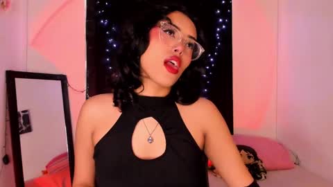 Willow                      Hours 12pm to 630pm Colombian time FRIDAY AND SUNDAY FREE DAYS online show from February 19, 5:38 pm