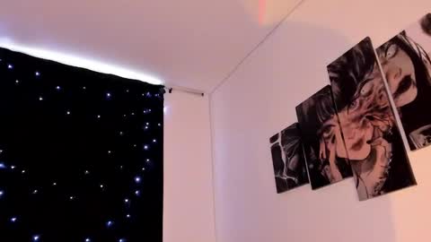 Willow                      Hours 12pm to 630pm Colombian time FRIDAY AND SUNDAY FREE DAYS online show from February 23, 7:38 pm