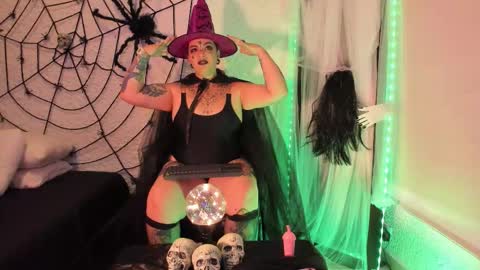 poisson_ivy_ online show from October 3, 8:28 pm